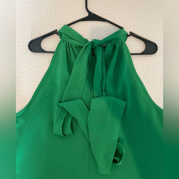 New York & Company Green Halterneck Blouse size XL - Picture 4 of 9